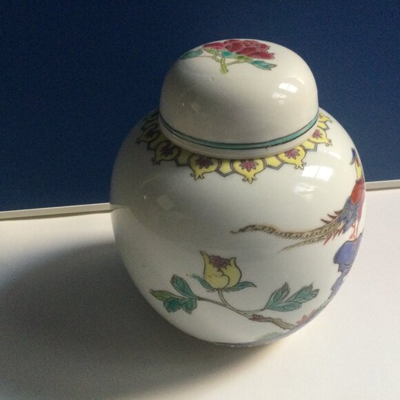 Vintage Chinese porcelain 60s lidded ginger jar hand painted chicken flowers - Picture 4 of 7